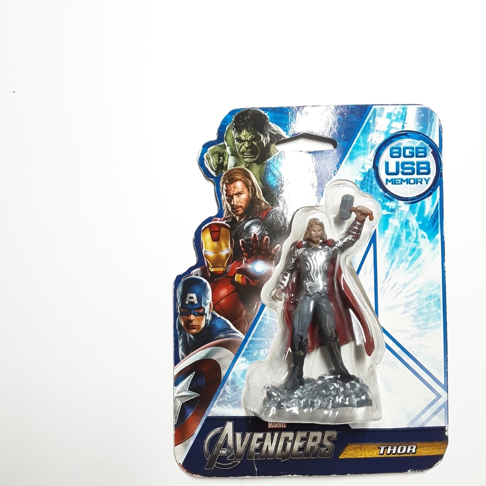 Marvel Avengers 8 Gb Usb Flash Drive  NEW